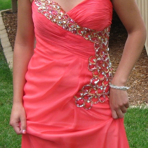 Prom Dress - Picture 5 of 6